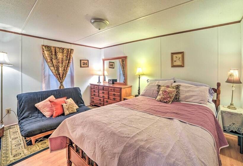 Cadiz Escape 6 Mi To Land Between The Lakes