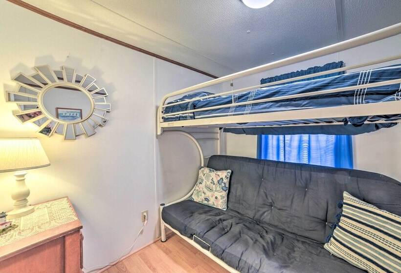 Cadiz Escape 6 Mi To Land Between The Lakes