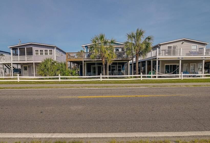Below Deck Beach House: Walk To The Ocean!