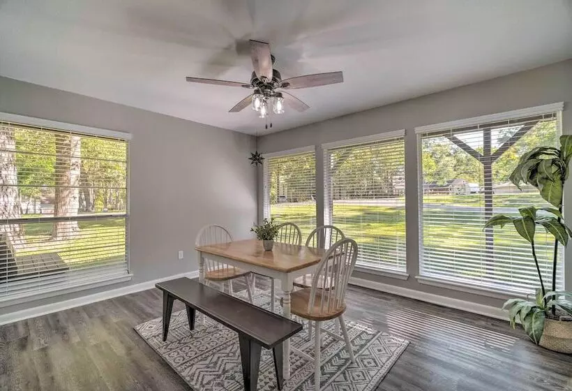 Coldspring Cottage < 1 Mi To Lake Livingston!