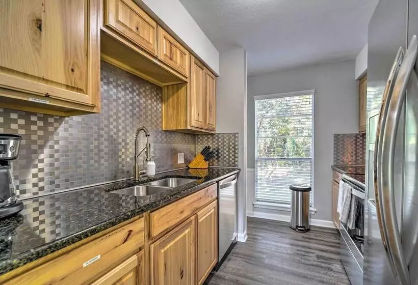 Coldspring Cottage < 1 Mi To Lake Livingston!