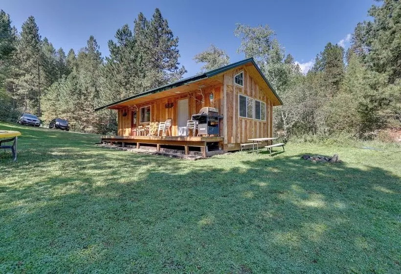 Cozy Countryside Cabin In Robie Creek Park!