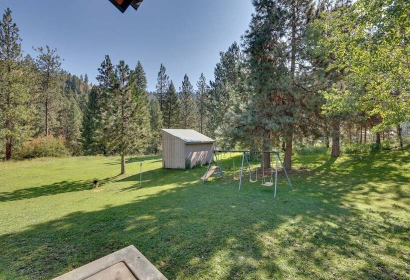 Cozy Countryside Cabin In Robie Creek Park!