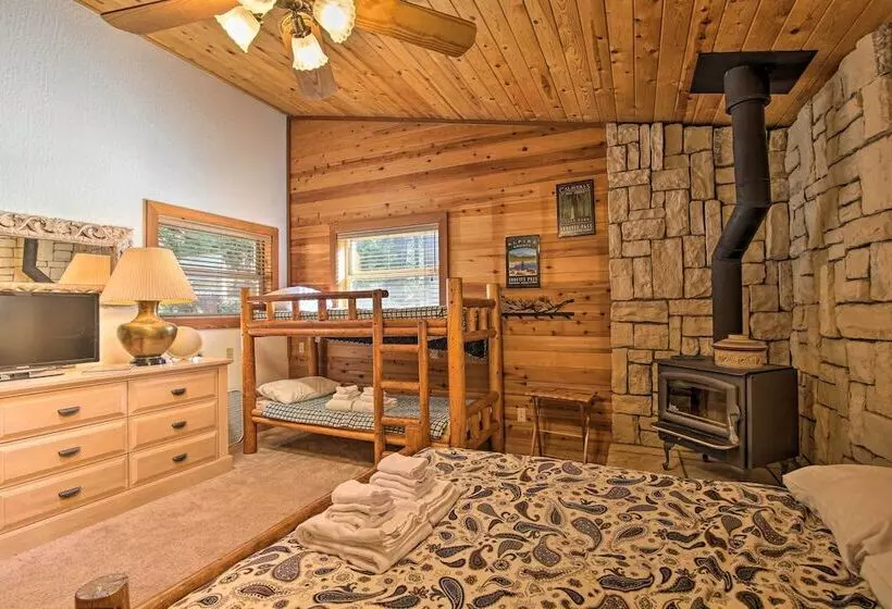 5 Mi To Hiking: Custom Cabin W/ Deck In Arnold!