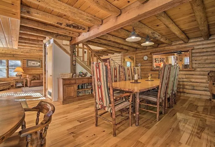 5 Mi To Hiking: Custom Cabin W/ Deck In Arnold!