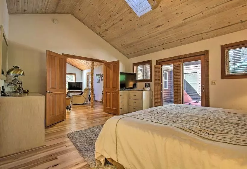 5 Mi To Hiking: Custom Cabin W/ Deck In Arnold!