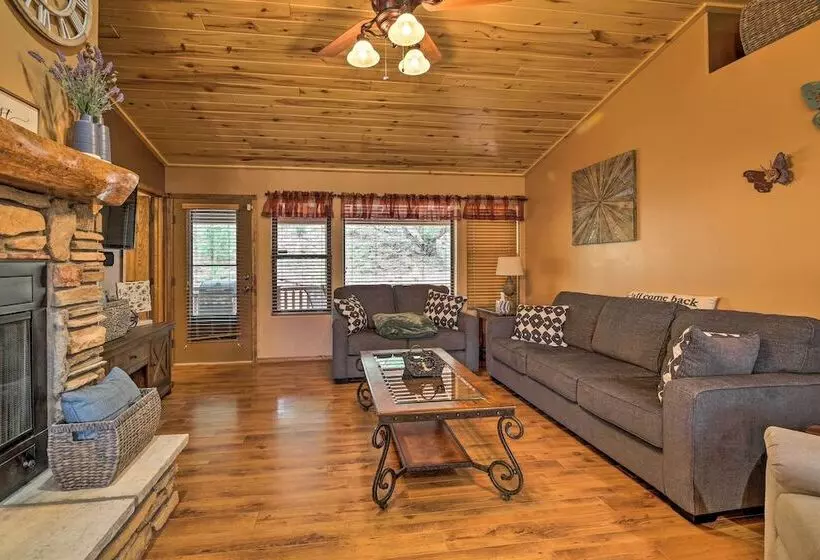 3 Mi To Fool Hollow Lake: Cozy Cabin W/ Deck