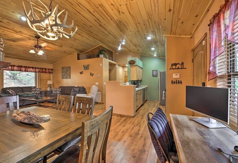 3 Mi To Fool Hollow Lake: Cozy Cabin W/ Deck