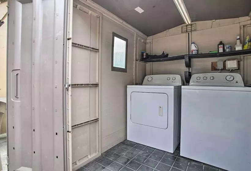 2 Mi To Boardwalk: Home W/ Grill In Dania Beach!