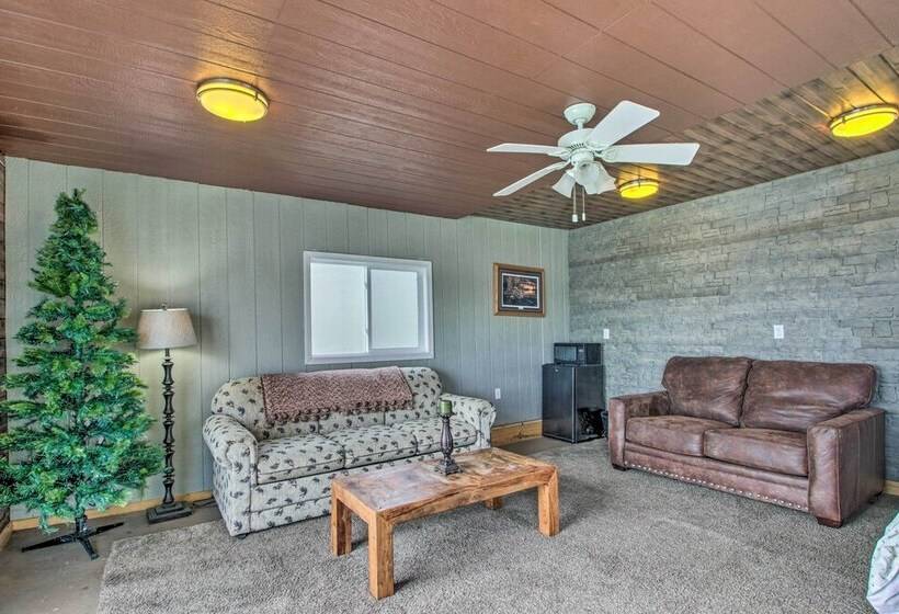 Delightful Isle Retreat W/ Boat Dock & Slip!