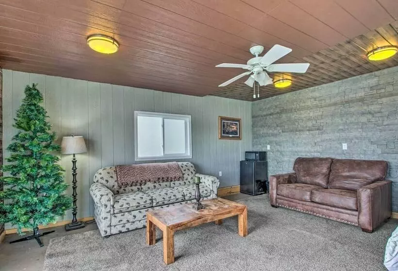 Delightful Isle Retreat W/ Boat Dock & Slip!