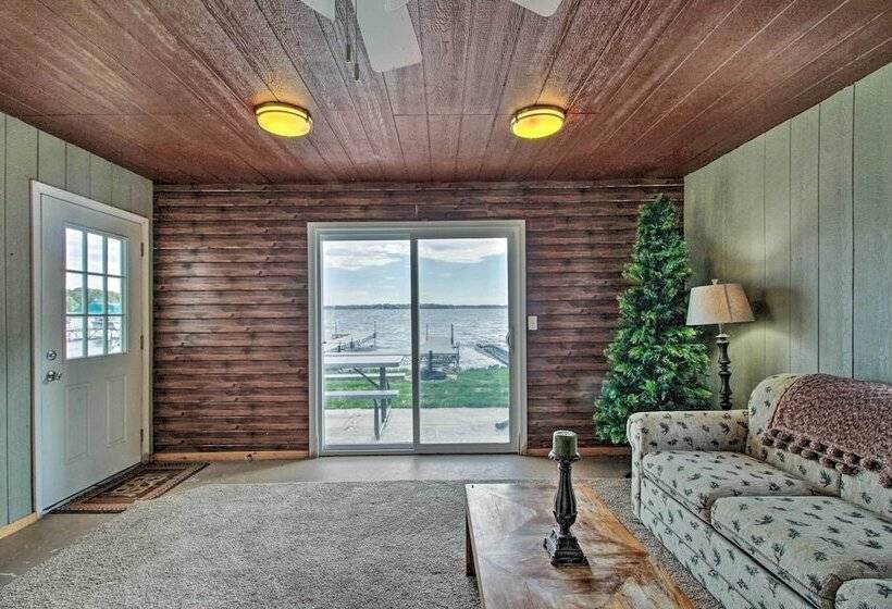 Delightful Isle Retreat W/ Boat Dock & Slip!