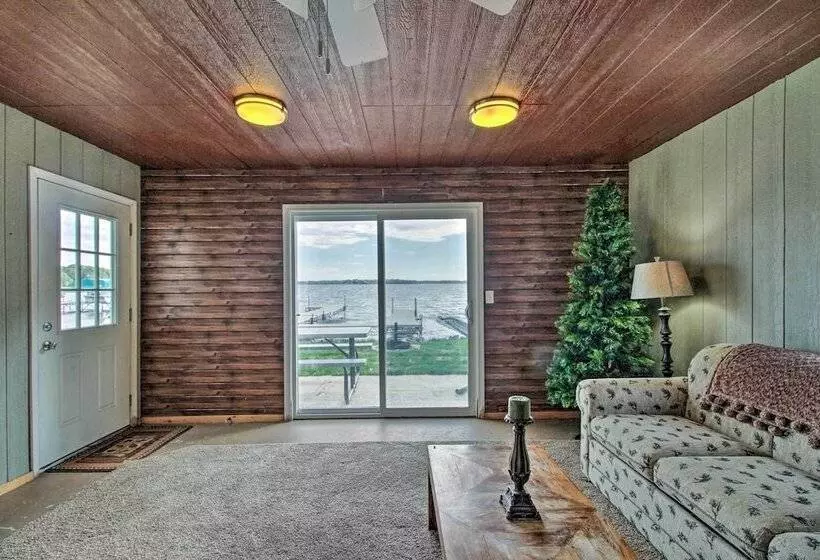 Delightful Isle Retreat W/ Boat Dock & Slip!