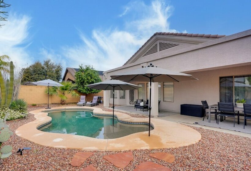 El Mirage  Sunshine House  W/ Private Pool!