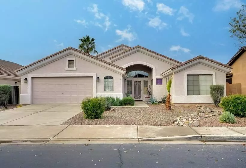 El Mirage  Sunshine House  W/ Private Pool!