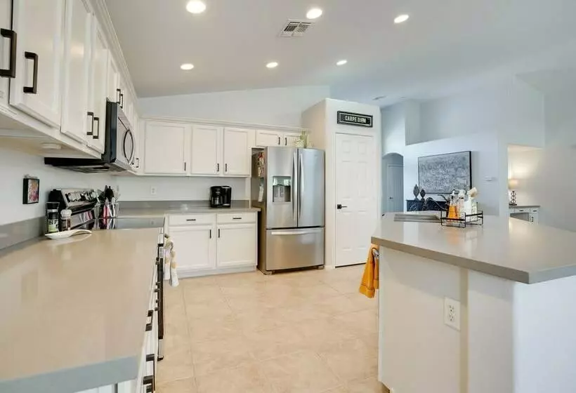 El Mirage  Sunshine House  W/ Private Pool!