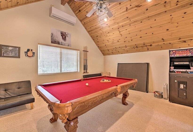 Elk Haven Show Low Cabin W/ Deck & Pool Table!