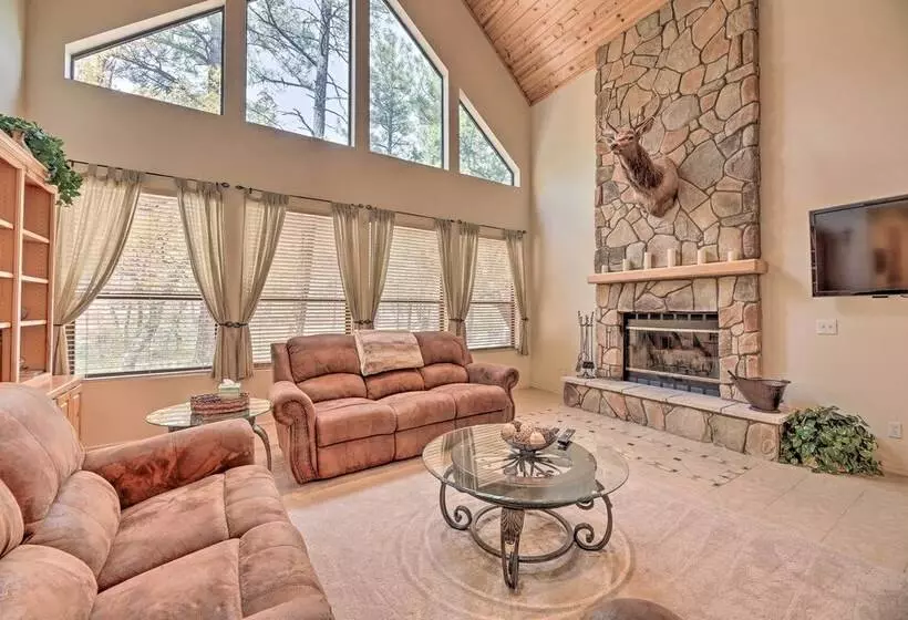 Elk Haven Show Low Cabin W/ Deck & Pool Table!