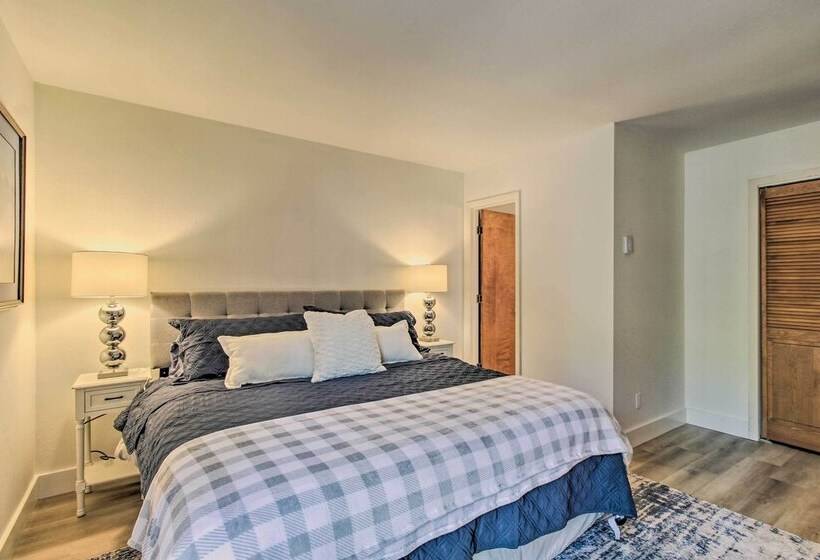 Near Hiking & Golfing: Pinetop Cabin W/ Deck