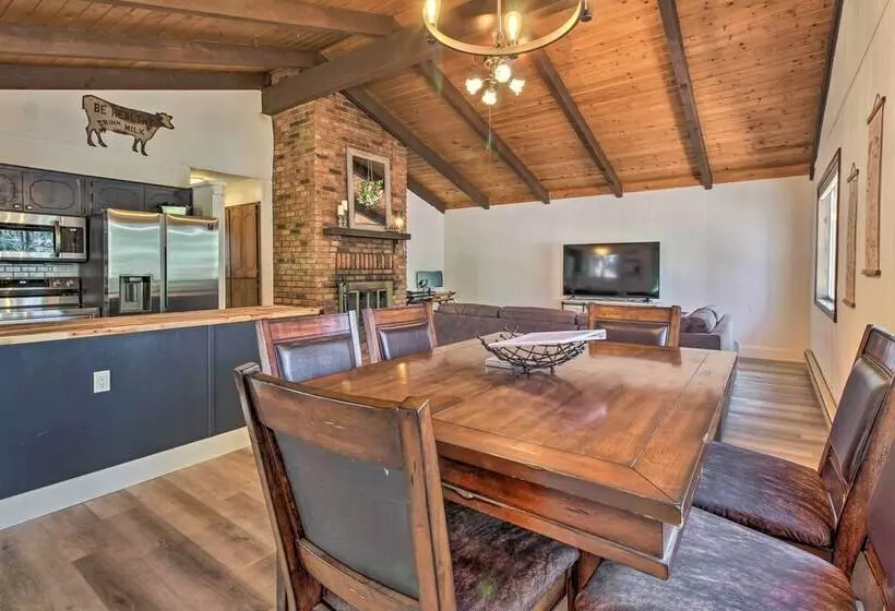 Near Hiking & Golfing: Pinetop Cabin W/ Deck