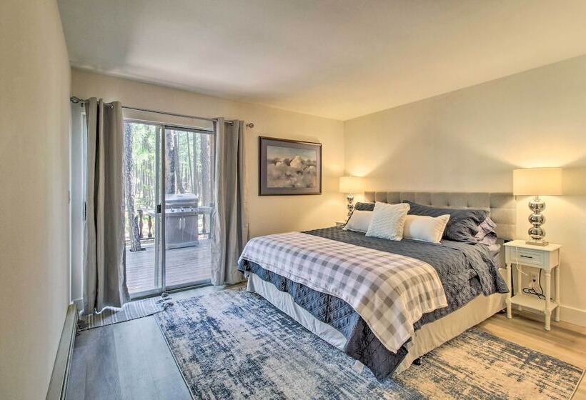 Near Hiking & Golfing: Pinetop Cabin W/ Deck