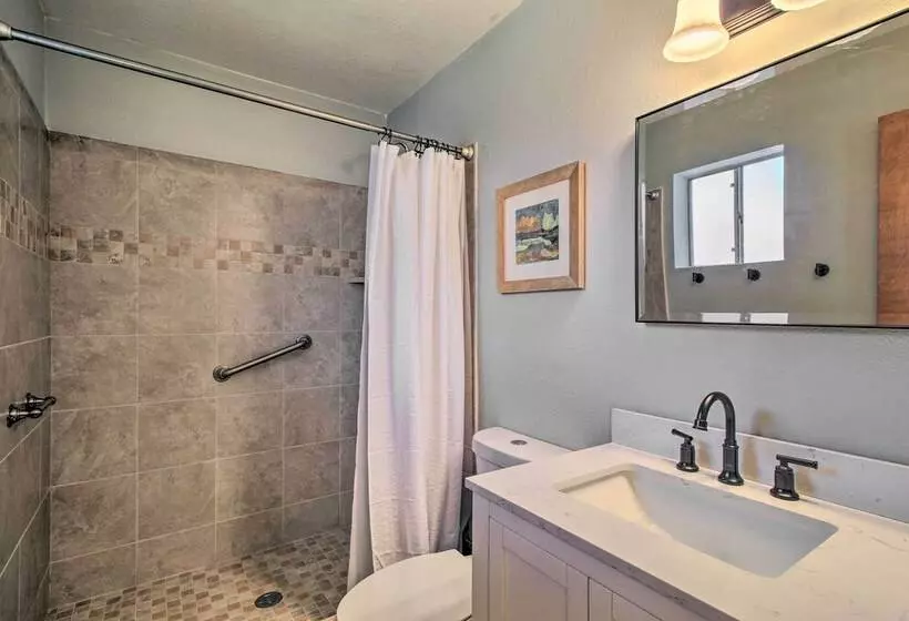 Near Hiking & Golfing: Pinetop Cabin W/ Deck