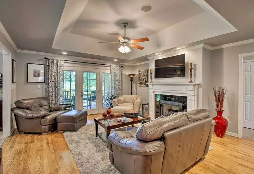 Gallatin House On Long Hollow Golf Course!