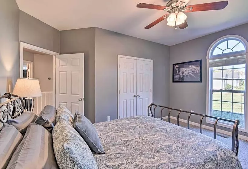 Gallatin House On Long Hollow Golf Course!