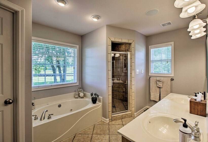 Gallatin House On Long Hollow Golf Course!