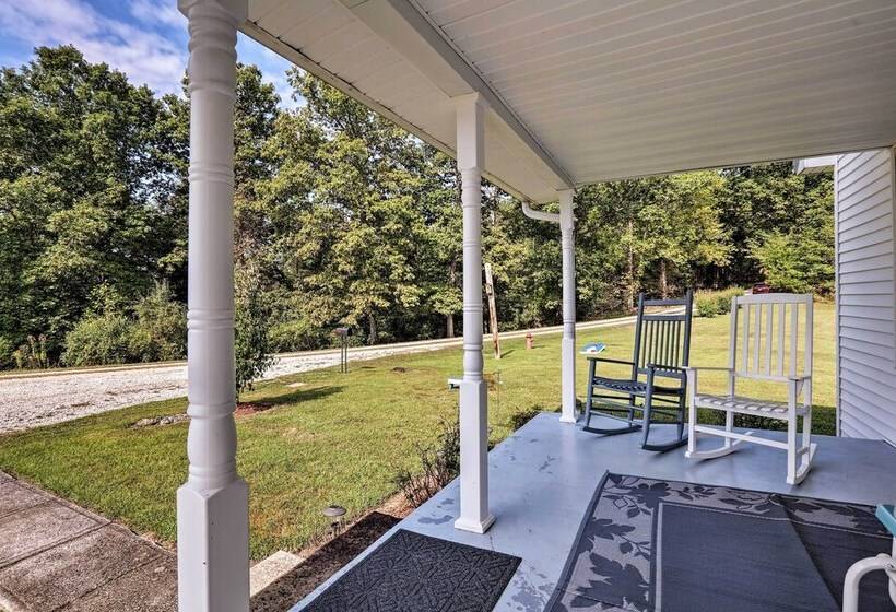 Grandma S Farm House  On 125 Acres W/ Fire Pit!