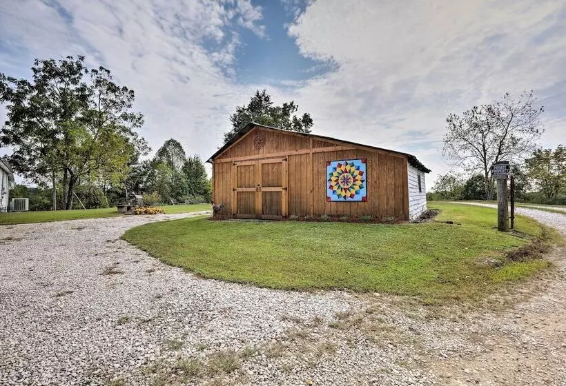 Grandma S Farm House  On 125 Acres W/ Fire Pit!