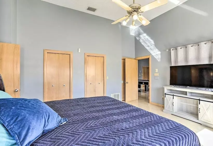 Huge Home W/ Pool Table Near St Pete Beach!