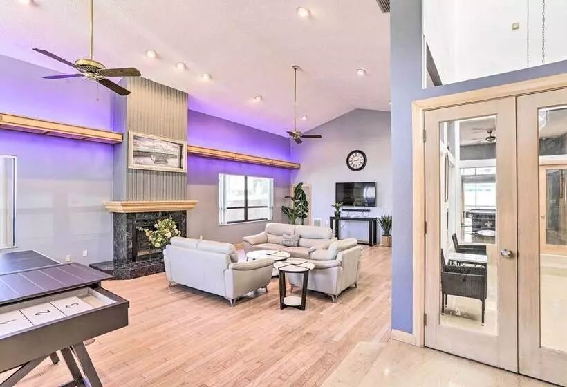 Huge Home W/ Pool Table Near St Pete Beach!