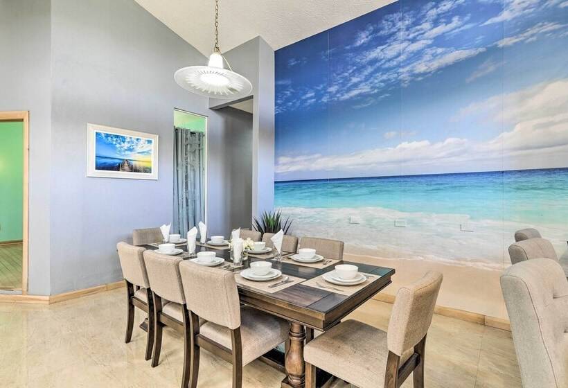 Huge Home W/ Pool Table Near St Pete Beach!