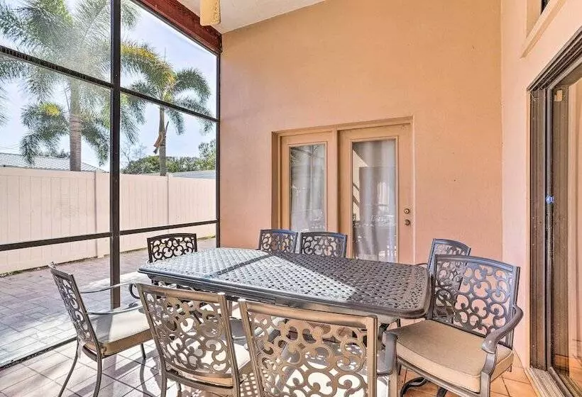 Huge Home W/ Pool Table Near St Pete Beach!