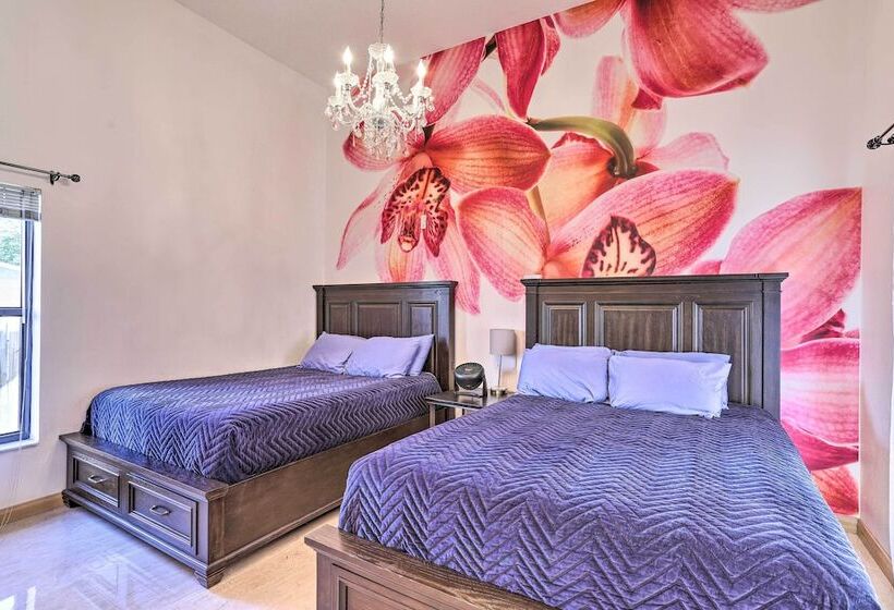 Huge Home W/ Pool Table Near St Pete Beach!