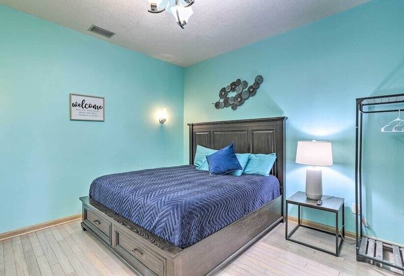 Huge Home W/ Pool Table Near St Pete Beach!