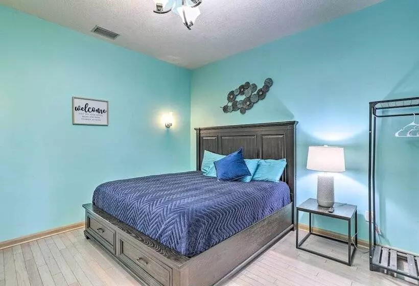 Huge Home W/ Pool Table Near St Pete Beach!