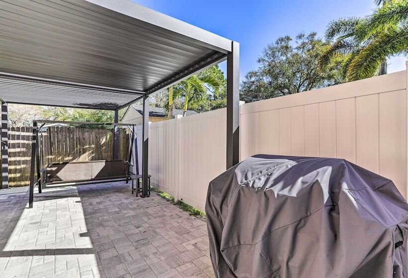 Huge Home W/ Pool Table Near St Pete Beach!