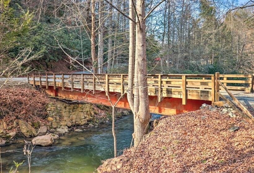 Idyllic Creekside Bryson City Gem W/ Hot Tub!
