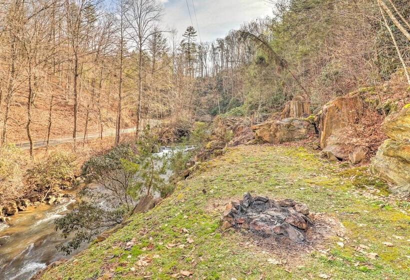 Idyllic Creekside Bryson City Gem W/ Hot Tub!
