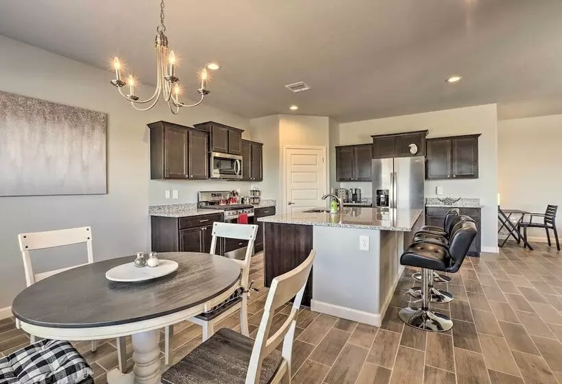 Inviting Sahuarita Home < 5 Mi To Lake Park!