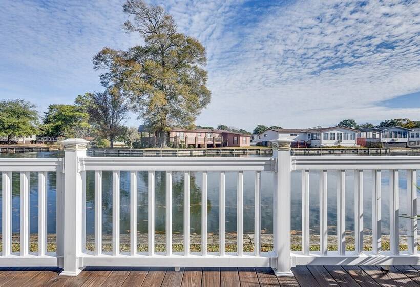 Deck & Pool Access: Myrtle Beach Getaway
