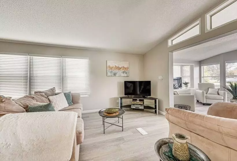 Deck & Pool Access: Myrtle Beach Getaway