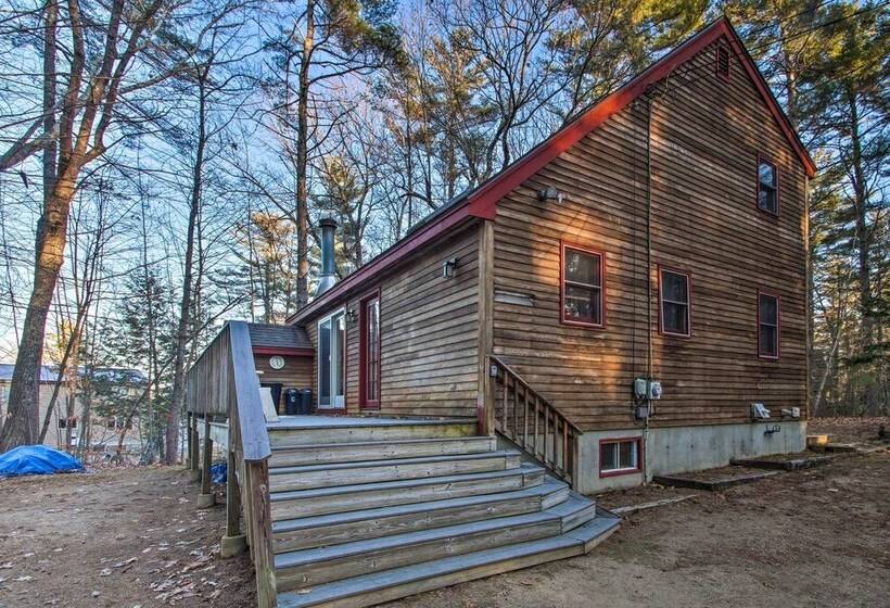 Lakeview Forest Cabin W/ Deck < 1/2 Mile To Beach!