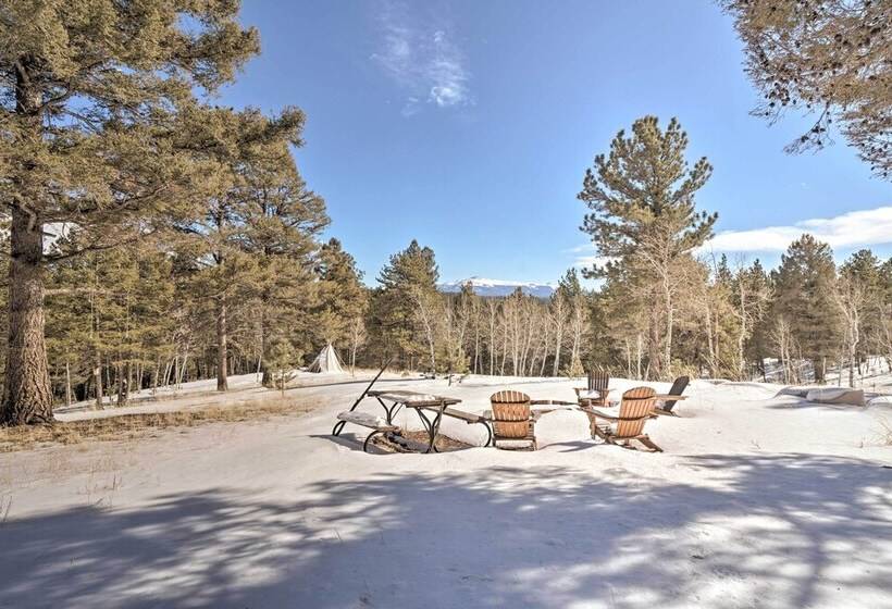 Log Cabin W/ Mountain Views ~ 30 Mi To Pikes Peak!