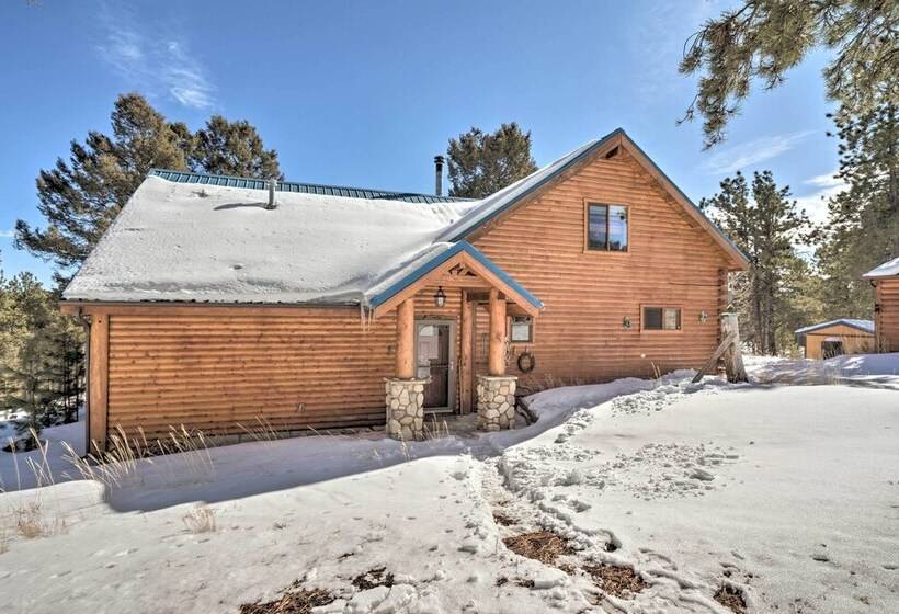 Log Cabin W/ Mountain Views ~ 30 Mi To Pikes Peak!