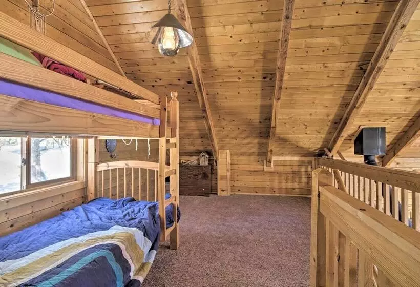 Log Cabin W/ Mountain Views ~ 30 Mi To Pikes Peak!