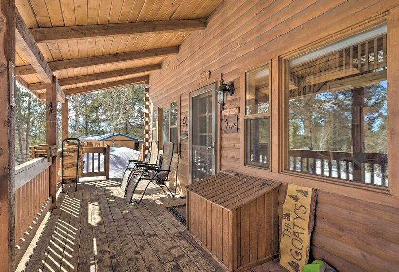 Log Cabin W/ Mountain Views ~ 30 Mi To Pikes Peak!