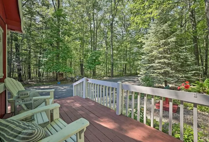 Lovely Roscommon Cabin < 3 Mi To Higgins Lake!